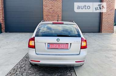 Универсал Skoda Octavia 2012 в Иршаве