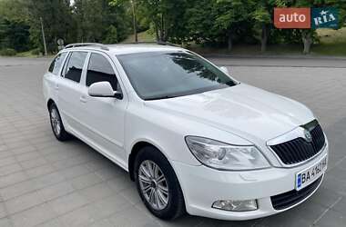 Универсал Skoda Octavia 2010 в Светловодске