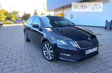 Лифтбек Skoda Octavia 2017 в Ровно