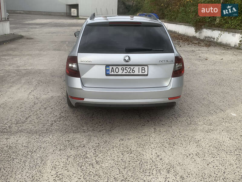 Універсал Skoda Octavia 2018 в Сваляві