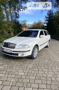 Универсал Skoda Octavia 2006 в Мостиске