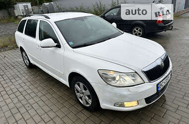 Универсал Skoda Octavia 2009 в Львове