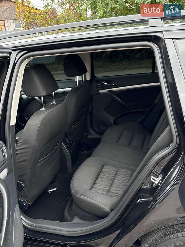 Універсал Skoda Octavia 2009 в Звягелі