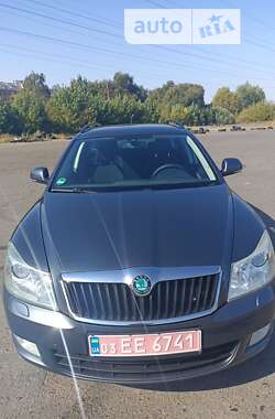 Універсал Skoda Octavia 2011 в Лубнах