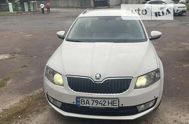 Универсал Skoda Octavia 2015 в Александрие