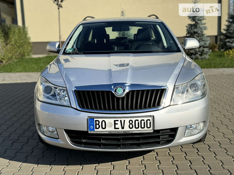 Універсал Skoda Octavia 2009 в Луцьку