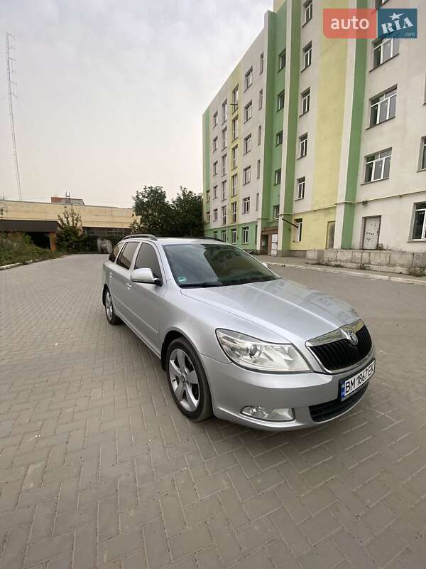 Универсал Skoda Octavia 2010 в 
