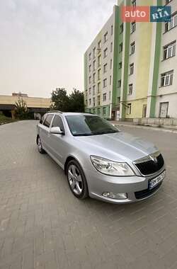 Универсал Skoda Octavia 2010 в 