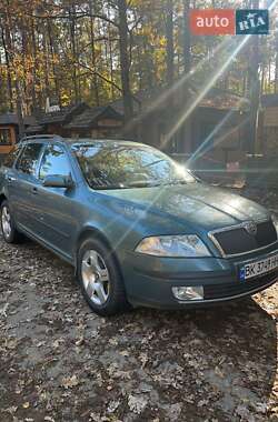 Универсал Skoda Octavia 2005 в Заречном