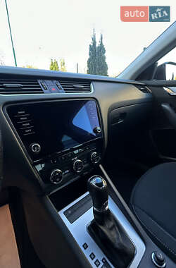 Лифтбек Skoda Octavia 2017 в 
