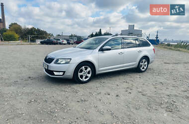 Універсал Skoda Octavia 2013 в Дніпрі