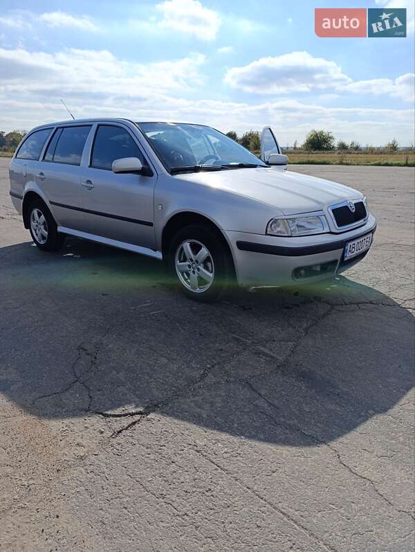 Універсал Skoda Octavia 2002 в Бару