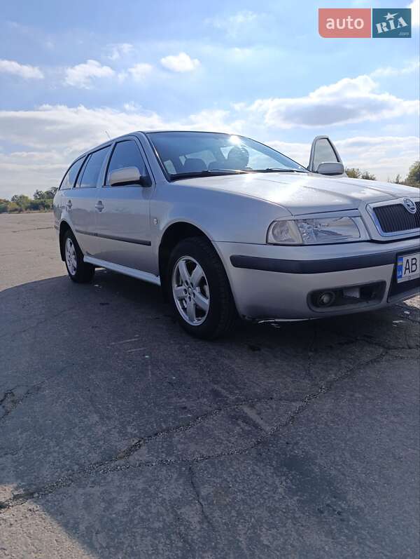 Універсал Skoda Octavia 2002 в Бару