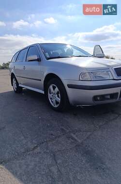 Универсал Skoda Octavia 2002 в Баре