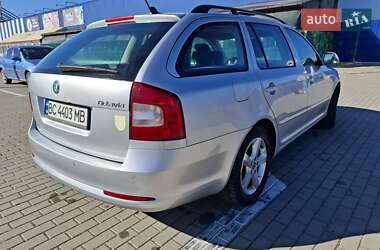 Универсал Skoda Octavia 2011 в 