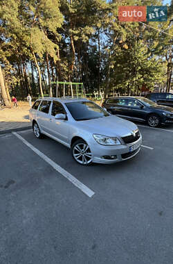 Универсал Skoda Octavia 2010 в Чернигове