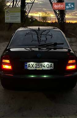 Лифтбек Skoda Octavia 2002 в 