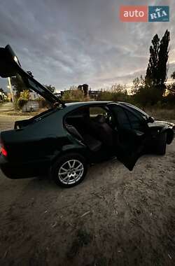 Лифтбек Skoda Octavia 2002 в 