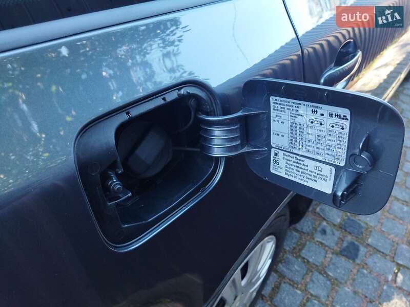 Универсал Skoda Octavia 2009 в Житомире