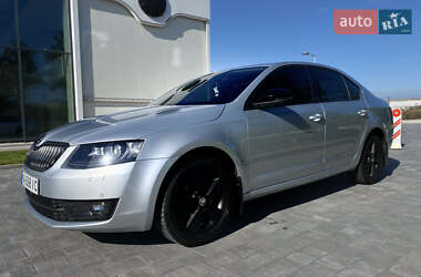 Лифтбек Skoda Octavia 2013 в 
