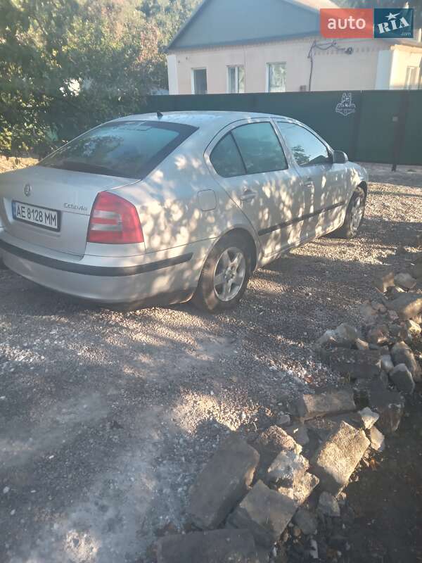 Універсал Skoda Octavia 2004 в Дніпрі