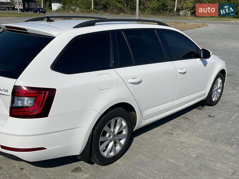 Універсал Skoda Octavia 2020 в Новодністровську