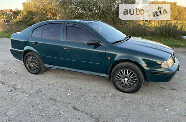 Ліфтбек Skoda Octavia 1998 в Теофіполі