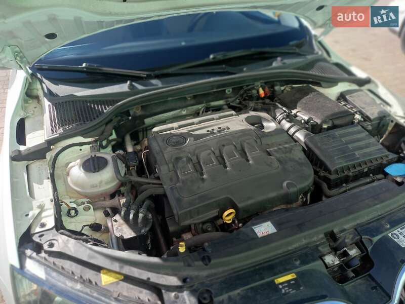 Универсал Skoda Octavia 2015 в Самборе