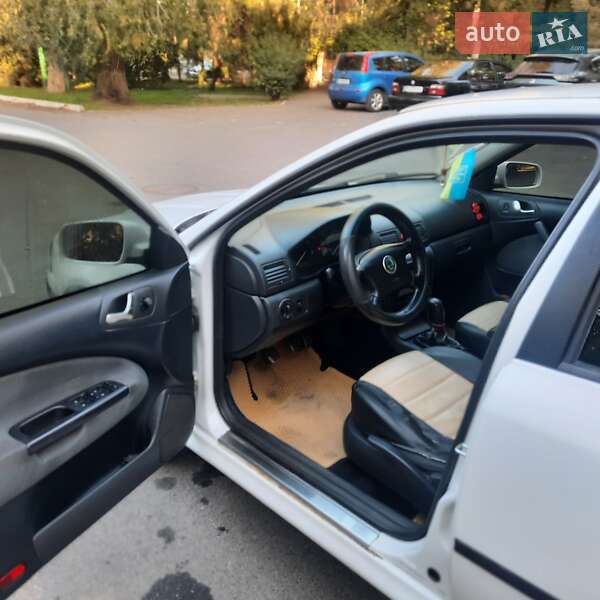 Лифтбек Skoda Octavia 2008 в Измаиле