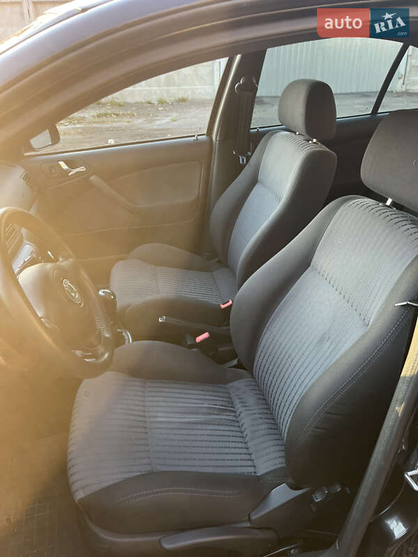 Лифтбек Skoda Octavia 2007 в Киеве