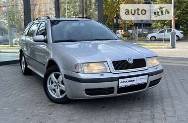 Універсал Skoda Octavia 2003 в Одесі