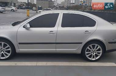 Ліфтбек Skoda Octavia 2004 в Києві