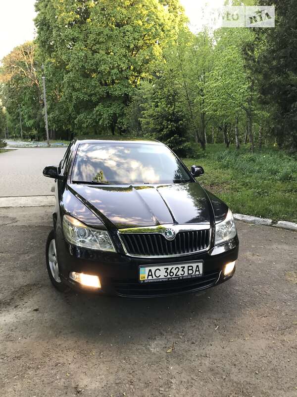 Лифтбек Skoda Octavia 2010 в Луцке