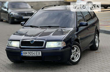 Универсал Skoda Octavia 2001 в Звягеле