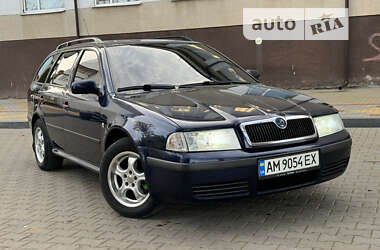 Универсал Skoda Octavia 2001 в Звягеле