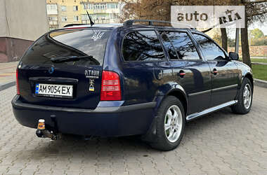 Универсал Skoda Octavia 2001 в Звягеле