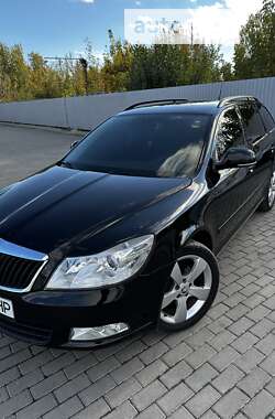 Универсал Skoda Octavia 2010 в Смеле