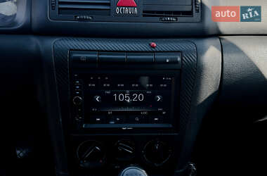 Лифтбек Skoda Octavia 2008 в 