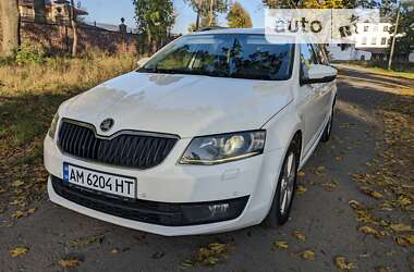 Універсал Skoda Octavia 2014 в Звягелі