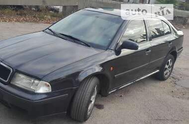 Ліфтбек Skoda Octavia 2000 в Світловодську