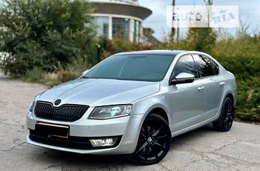 Ліфтбек Skoda Octavia 2014 в Дніпрі