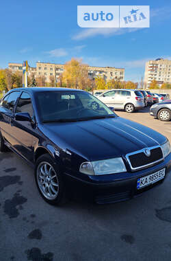 Ліфтбек Skoda Octavia 2002 в Кам'янці