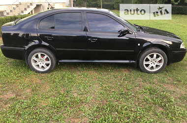 Лифтбек Skoda Octavia 2005 в 