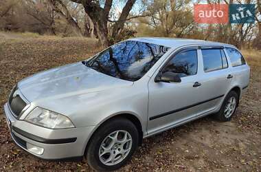 Універсал Skoda Octavia 2008 в Новій Водолагі