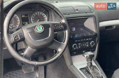 Лифтбек Skoda Octavia 2010 в 