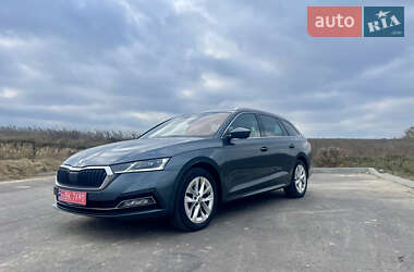 Универсал Skoda Octavia 2021 в Ровно