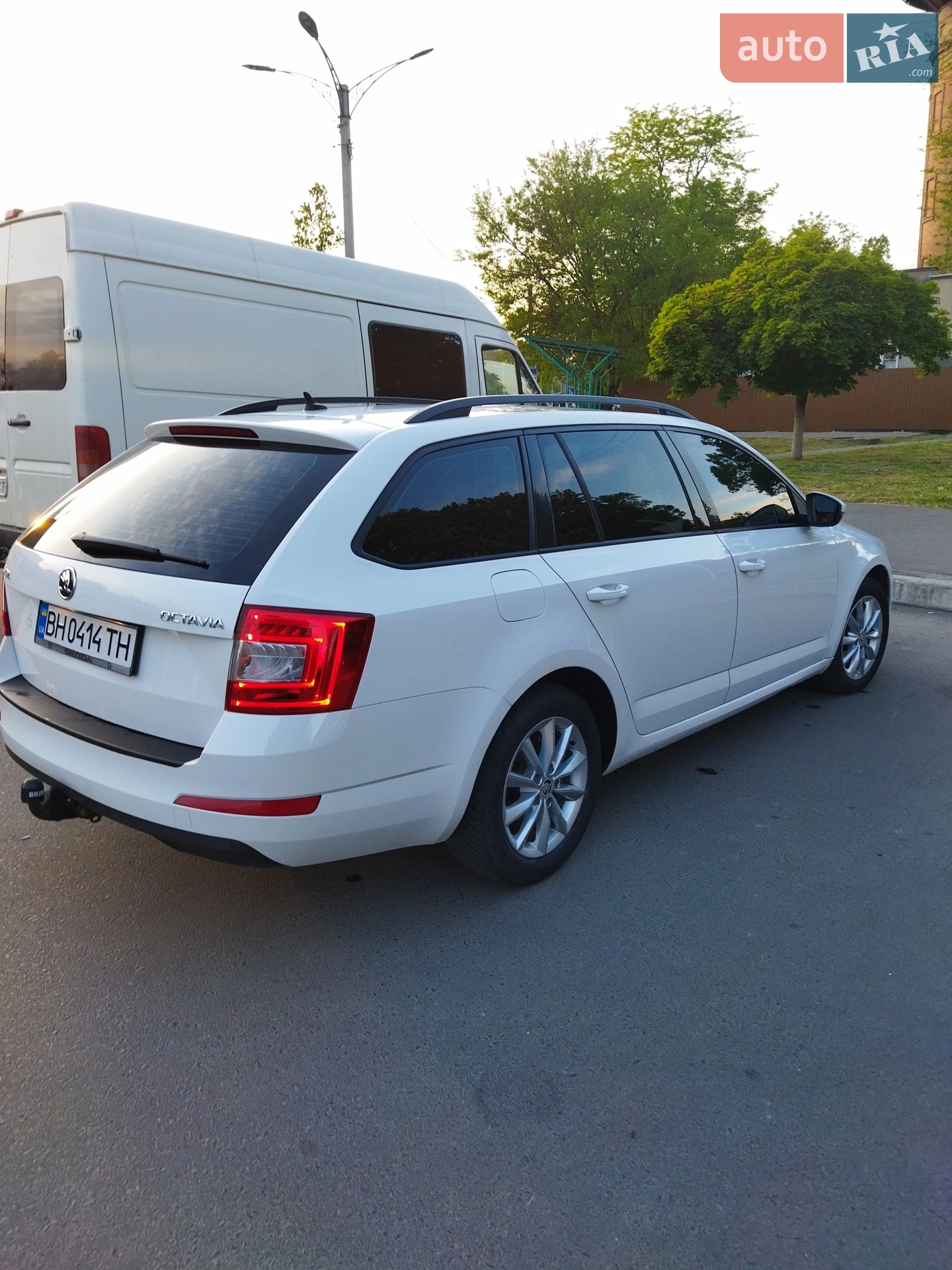 Skoda Octavia 2017 VIN TMBJG9NE1H0120667 фото оголошення 5 з 8