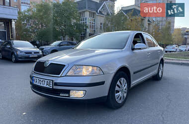 Лифтбек Skoda Octavia 2006 в Киеве