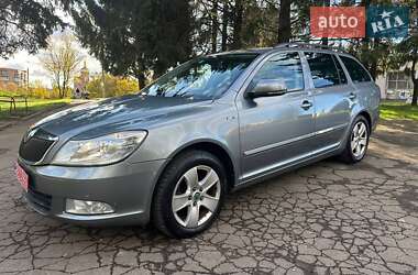 Универсал Skoda Octavia 2012 в Ровно