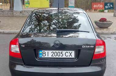Лифтбек Skoda Octavia 2010 в 